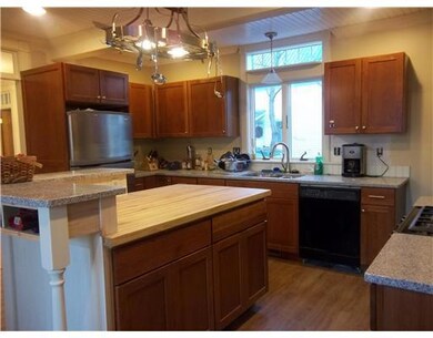 Kitchen. cherry cabinets, granite...