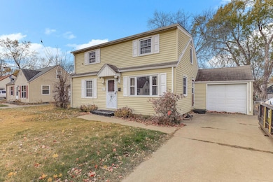 4421 Xenia Ave N, Minneapolis, MN 55422 - photo 2