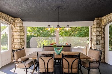 Screen Porch