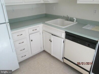 2015 Headlands Cir, Reston, VA 20191 - photo 2