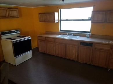 8422 E 27th Ave, Tampa, FL 33619 - photo 4