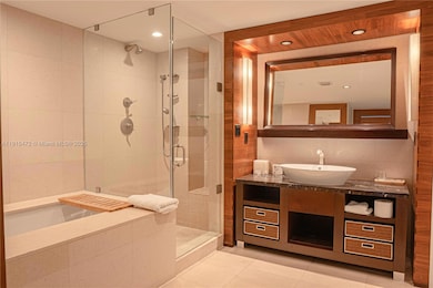 6801 Collins Ave unit 1002, Miami Beach, FL 33141 - photo 5