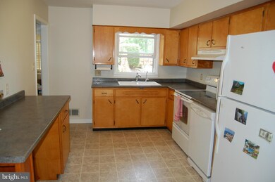 6422 Sunset Dr, Frederick, MD 21702 - photo 7