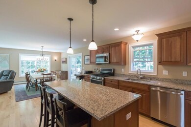 7 Bowdoin St, Yarmouth, ME 04096 - photo 5