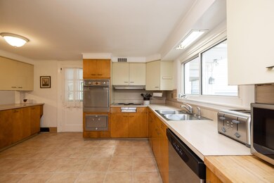 Kitchen II