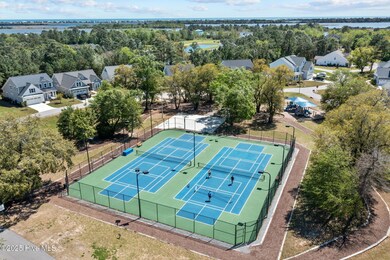 pickleball courts