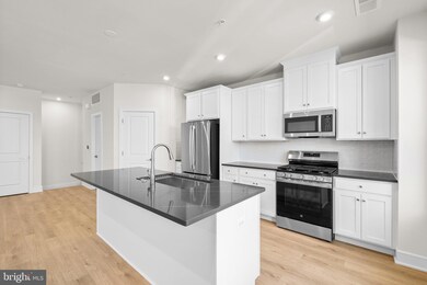 43328 Farringdon Square, Ashburn, VA 20148 - photo 2