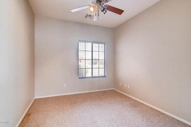 6323 S Kimberlee Way Chandler-large-004-