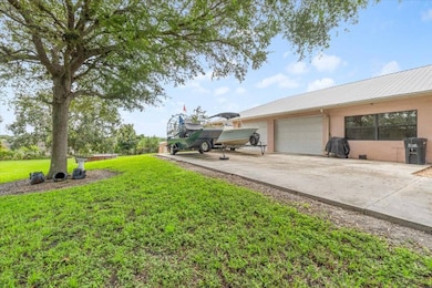 1121 River Rd, Moore Haven, FL 33471 - photo 3