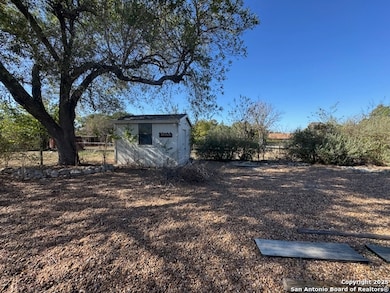 1635 Lakeview Dr, Canyon Lake, TX 78133 - photo 3