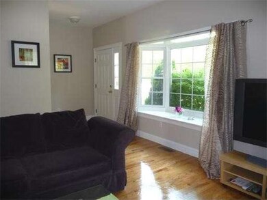 290 Lagrange St, Chestnut Hill, MA 02467 - photo 6