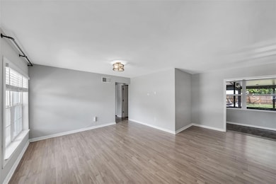 4305 W Knights Ave, Tampa, FL 33611 - photo 7