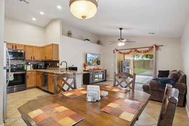 1120 E Jupiter Place, Chandler, AZ 85225 - photo 4