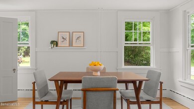 Eat in Kitchen