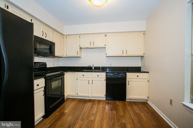 161 Valley Stream Cir, Chesterbrook, PA 19087 - photo 4