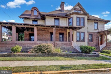 229 S Tulpehocken St, Pine Grove, PA 17963 - photo 4