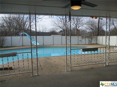 613 N 19th St, Copperas Cove, TX 76522 - photo 5