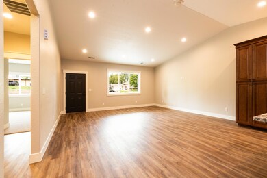 2607_7th_Ave_NW-3