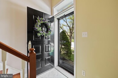 27 Inverin Cir, Lutherville Timonium, MD 21093 - photo 3