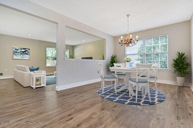 142 Hamlet Ct, Toms River, NJ 08753 - photo 3