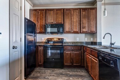 2120 Stephens Place unit 201, New Braunfels, TX 78130 - photo 6