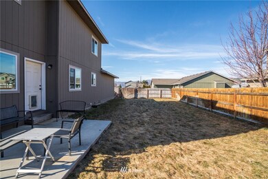 2581 3rd St NE, East Wenatchee, WA 98802 - photo 4