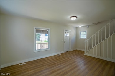 2323 11th St SW, Akron, OH 44314 - photo 4