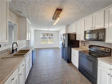 735 Galloping Bend Ct, Auburn, GA 30011 - photo 2