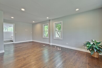 661 N Kenilworth Ave, Elmhurst, IL 60126 - photo 3