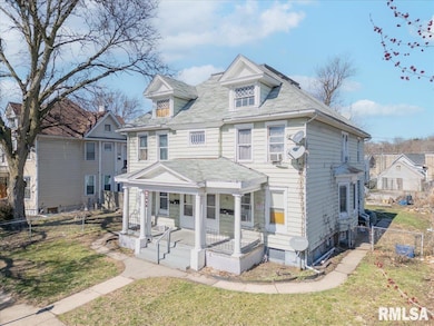 1636 W 3rd St, Davenport, IA 52802 - photo 2