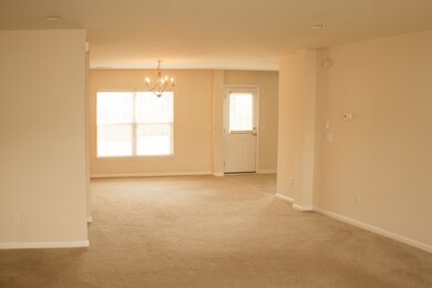 127 Vinca Dr-5.jpg