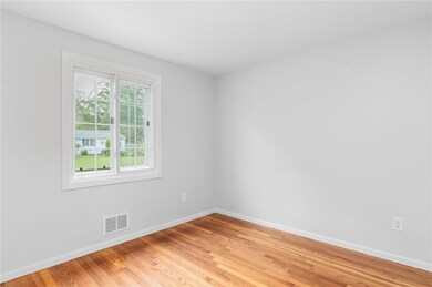 17 Bowman Dr, Warwick, RI 02889 - photo 6