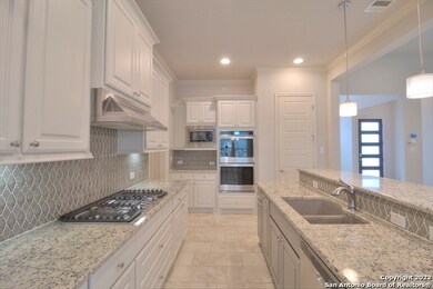 3723 Las Casitas, San Antonio, TX 78261 - photo 2