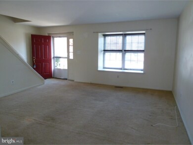 505 Carousel Cir, Norristown, PA 19403 - photo 4