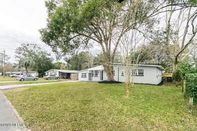 4558 Morley Ln, Jacksonville, FL 32210 - photo 6