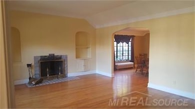 1312 Somerset Ave, Grosse Pointe Park, MI 48230 - photo 2