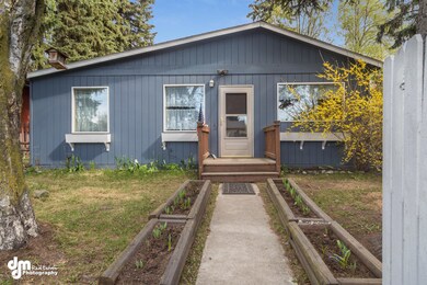 Front Entry_Yard 0608-FULL