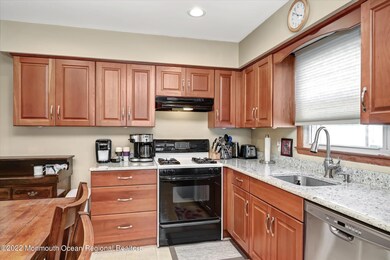 Eat in Kitchen