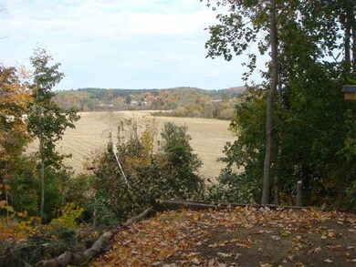 17 Edgewood St, Claremont, NH 03743 - photo 3