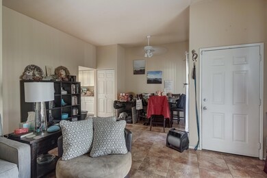 2451 E 7th St-9