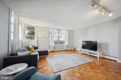 Radnor House unit 606, Bryn Mawr, PA 19010 - photo 3