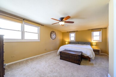 1422 E Lowden Ave, Wheaton, IL 60189 - photo 7