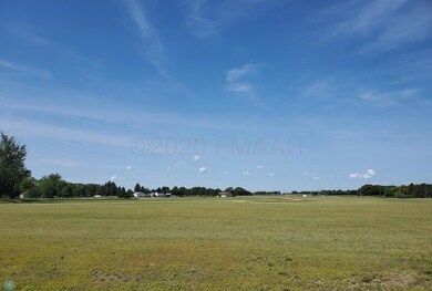 519 Sebens Dr, Milnor, ND 58060 - photo 5