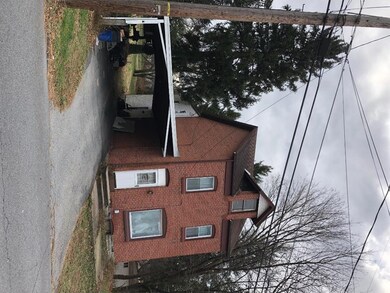 26 Seminary Ave, Reading, PA 19605 - photo 2