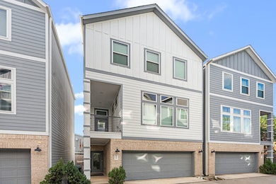 622 Janisch Rd unit I, Houston, TX 77018 - photo 2