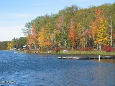 6-HIDDEN LAKE IN THE FALL