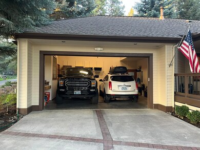 60785 Willow Creek Ct, Bend, OR 97702 - photo 3