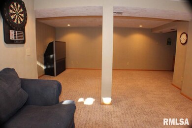 5010 N Ripley St, Davenport, IA 52806 - photo 4