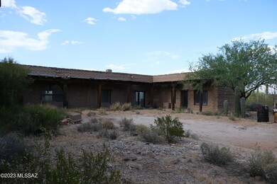 exterior / courtyard