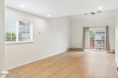 04-Living Room_ELI05521